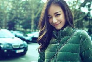 黑红女明星吃瓜系统小说娱乐圈,黑红女明星的瓜田奇遇记