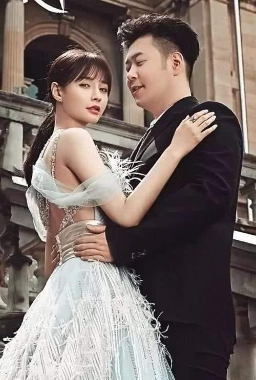 娱乐吃瓜君杜海涛沈梦辰,娱乐圈的甜蜜搭档，揭秘他们的爱情故事