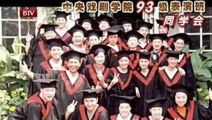 娱乐吃瓜酱中老年人,揭秘中老年人的生活乐趣与时代变迁